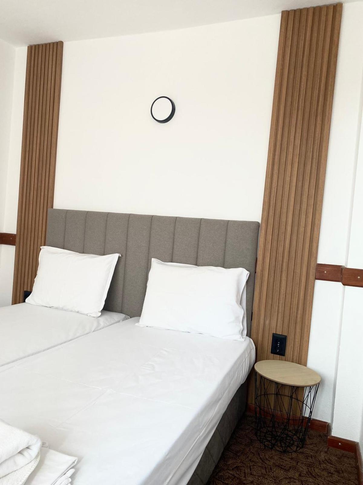 Hotel Хотел М1 à Primorsko Extérieur photo